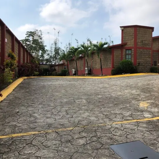 Auto Hotel C5C Cabañas Cinco Continentes