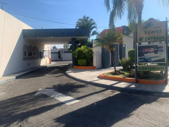 Auto Hotel X-Caret