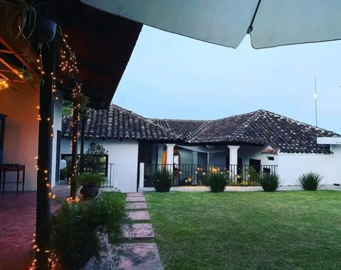 Casa LOBE
