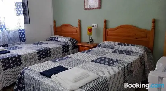 HOSTAL Y CAMPING VILLA MERCEDES