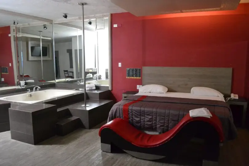 Motel California Zona Norte - Mercurio