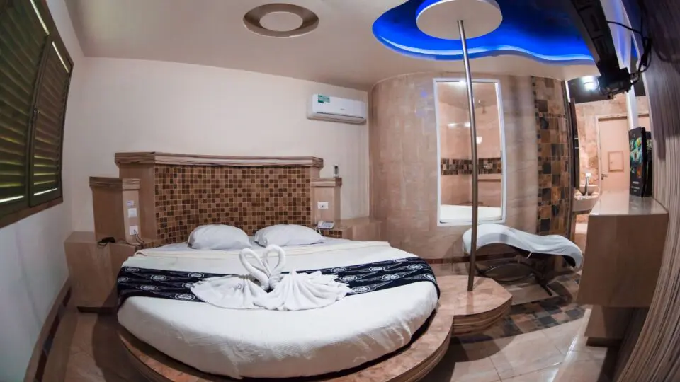 Motel Cielo Good Luck