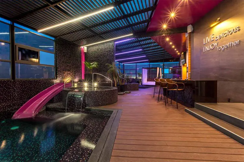 V Motel & Suites